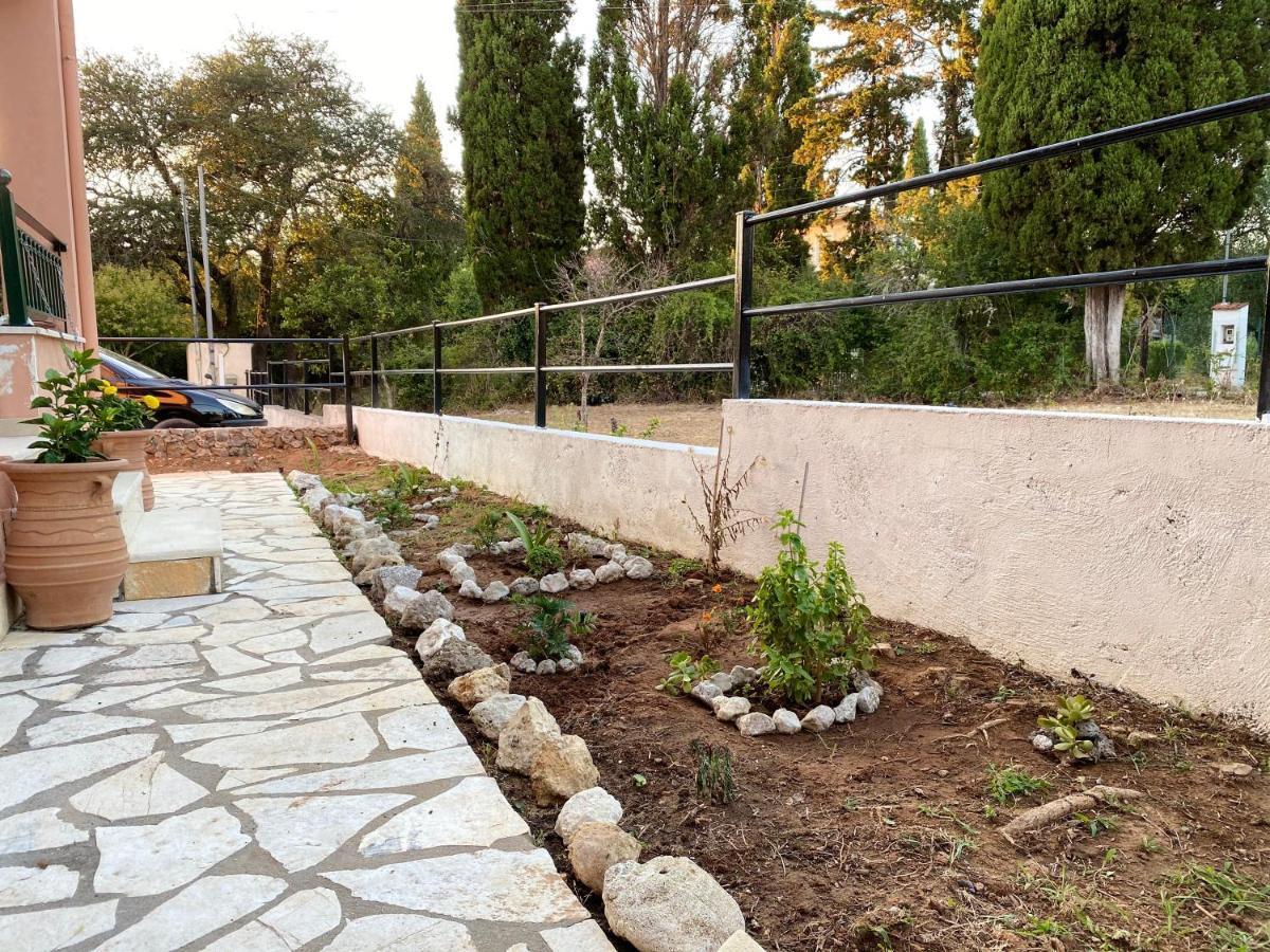 Apartament Ivy House Modern Life Near Corfu Town Kontokali Zewnętrze zdjęcie
